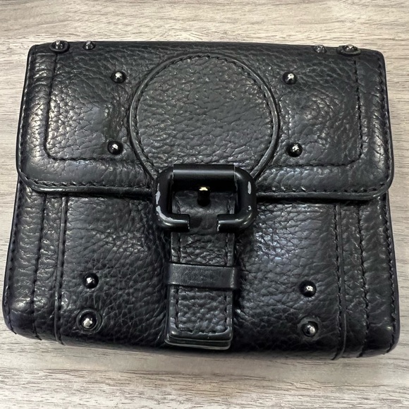 Chloe Handbags - EUC Chloé Paddington Wallet - Black Pebbled Leather